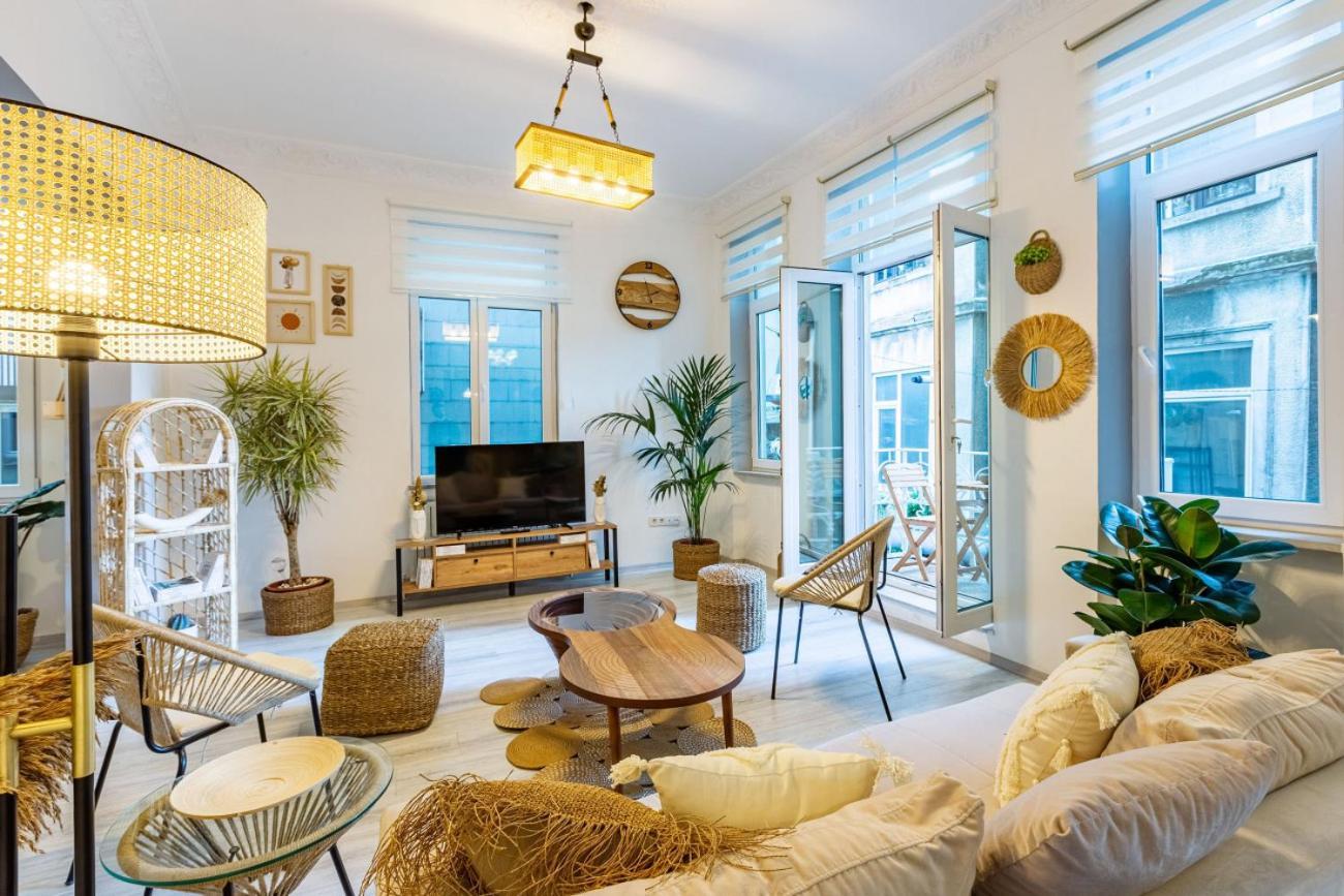 Апартаменти Exceptional Flat 1 Min To Metro & Galata Tower Стамбул Екстер'єр фото